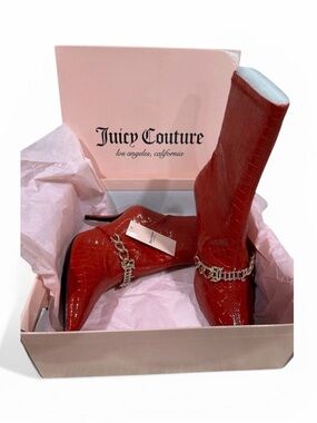 💚🌼NIB Juicy Couture Red Croc-Embossed Pointed Toe Chain Boots. "Tommi" Booties